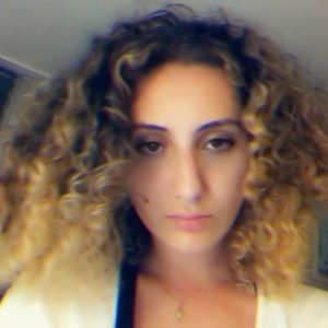 Meet your Posher, Manelle